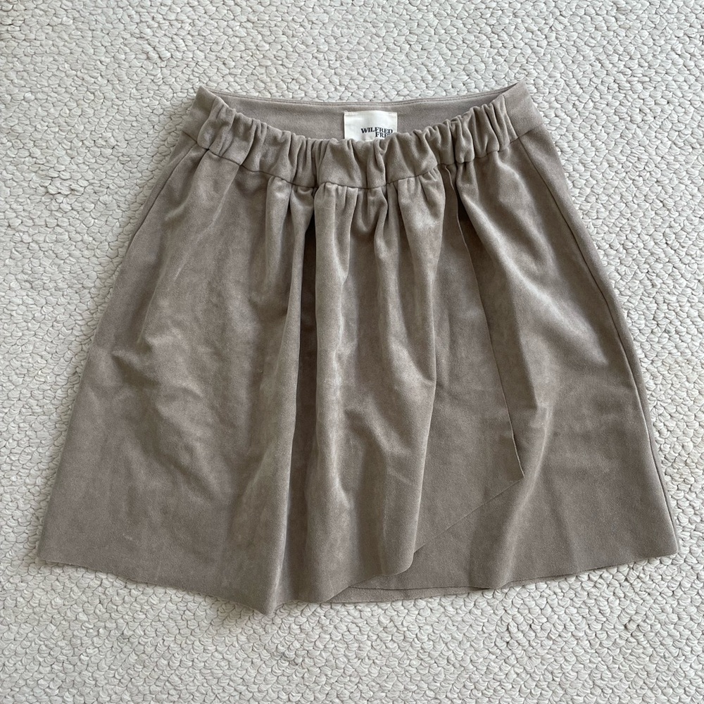Wilfred Free Suede Skirt